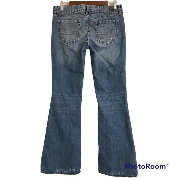 AEO American Eagle Bootleg Slight Flare Distressed Blue Denim Jeans Size 8 Long - Picture 2 of 16